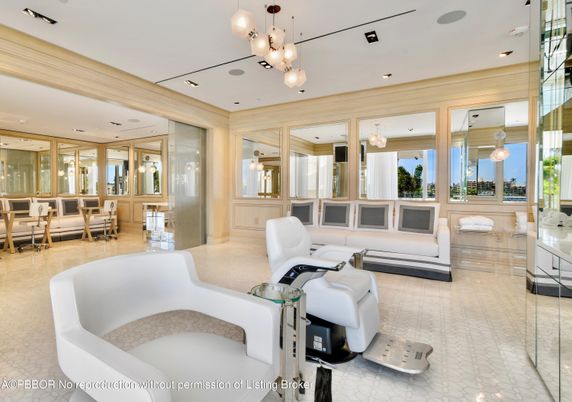Dining room, Interior, Pendant Lights, Recessed Lighting