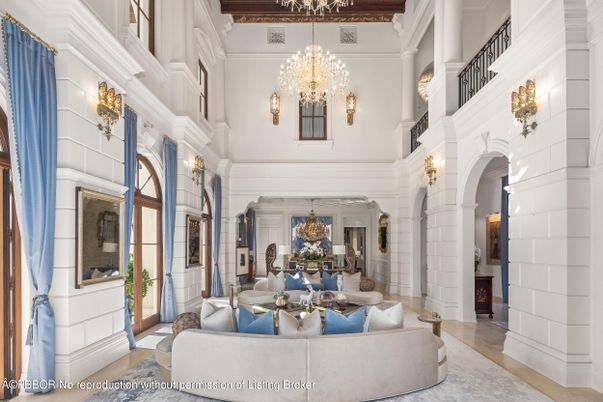 Chandelier, Dining room, Interior