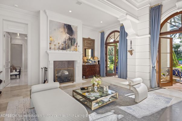 Fireplace, Interior, Living room, Recessed Lighting