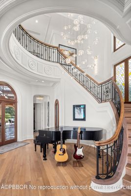 Interior, Pendant Lights, Piano, Recessed Lighting, Wood Texture Flooring