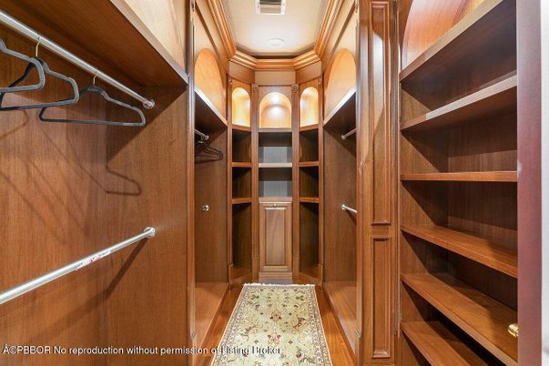 Interior, Walk-in Closets, Wood Texture Flooring