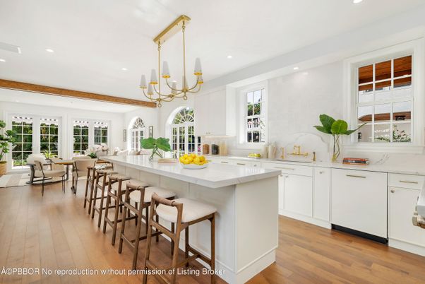 Chandelier, Interior, Kitchen, Living room, Recessed Lighting, Wood Texture Flooring