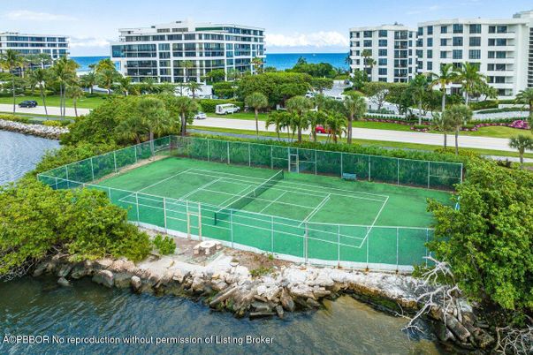 Exterior, Tennis Courts, Water
