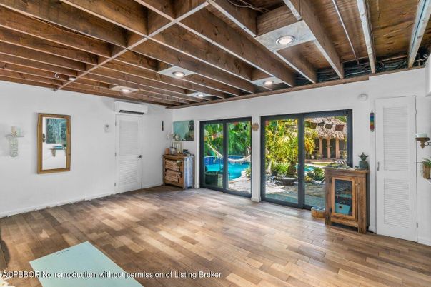 Empty room, Interior, Wooden Beams, Wooden Ceilings, Wood Texture Flooring