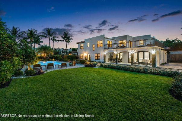 Backyard, Exterior, Pool