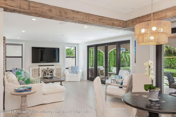 Interior, Living room, Pendant Lights, Recessed Lighting, Wood Texture Flooring