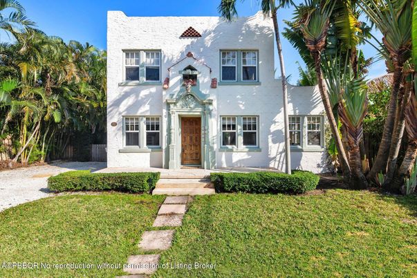 Exterior, Facade, Spanish Mediterranean