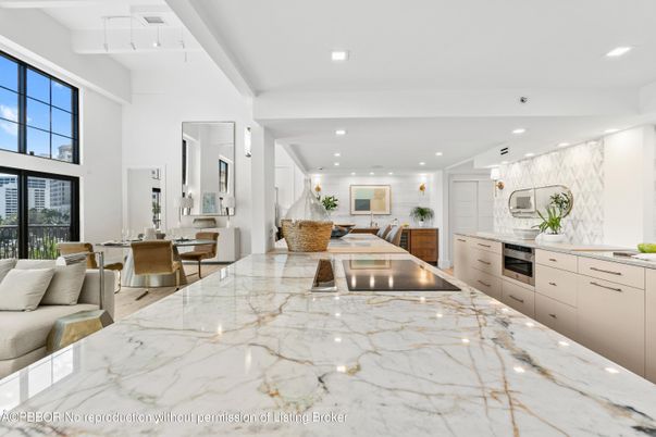 Dining room, Interior, Kitchen, Living room, Pendant Lights, Recessed Lighting, Stainless Steel Appliances