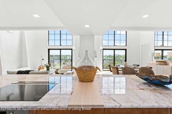 Dining room, Interior, Living room, Recessed Lighting