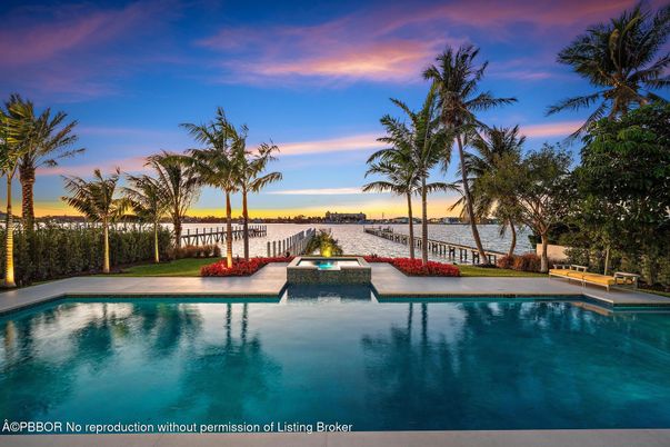 Exterior, Lake, Pool