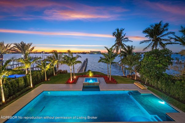 Exterior, Pool, Water