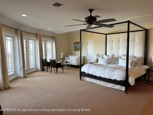 Bedroom, Dining room, Interior, Recessed Lighting