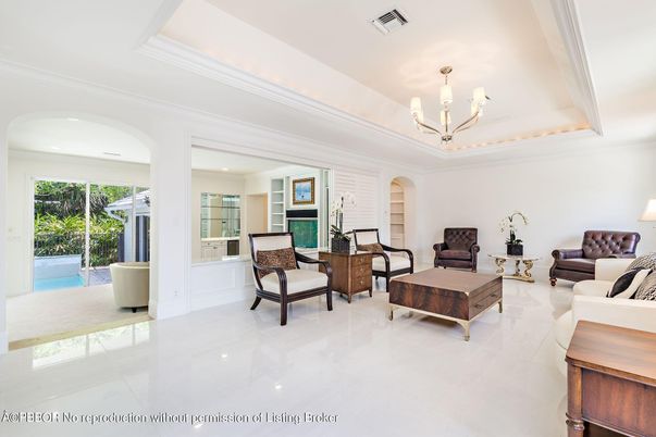 Chandelier, Interior, Living room, Recessed Lighting