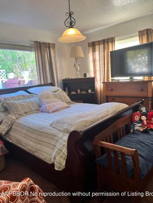 Bedroom, Interior, Pendant Lights
