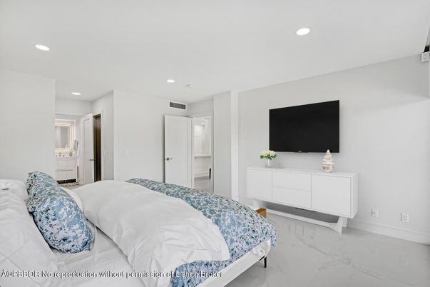 Bedroom, Interior, Marble, Recessed Lighting