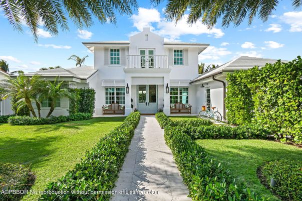 Backyard, Exterior, Facade, Mediterranean