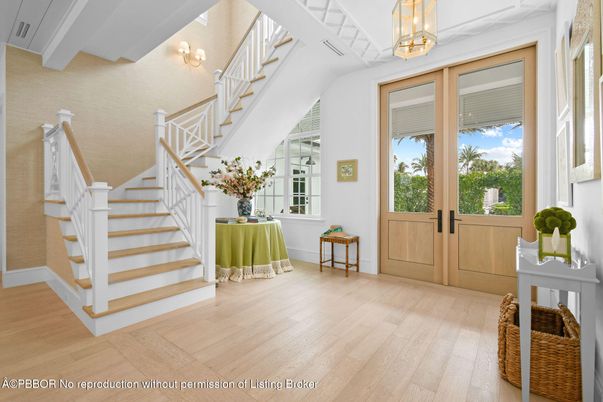 Interior, Pendant Lights, Wood Texture Flooring