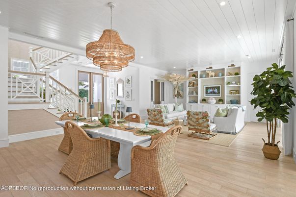 Chandelier, Interior, Living room, Recessed Lighting, Wood Texture Flooring