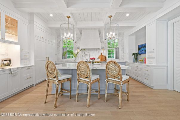 Chandelier, Interior, Kitchen, Marble Walls, Pendant Lights, Recessed Lighting, Wood Texture Flooring