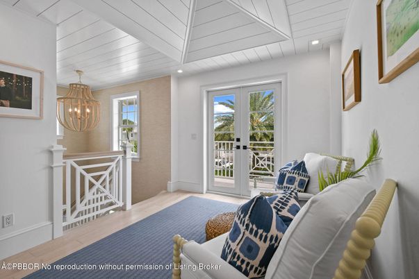 Chandelier, Interior, Recessed Lighting, Wood Texture Flooring