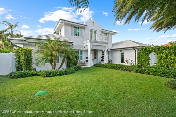 Backyard, Exterior, Facade, Mediterranean