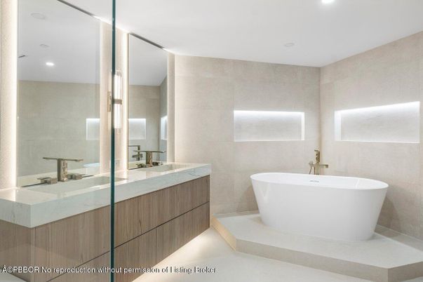 Bathroom, Dual Sink Vanities, Free Standing Baths, Interior, Recessed Lighting