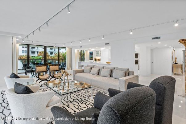 Dining room, Interior, Living room, Recessed Lighting