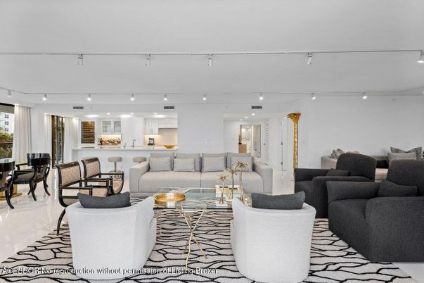 Dining room, Interior, Kitchen, Living room, Recessed Lighting