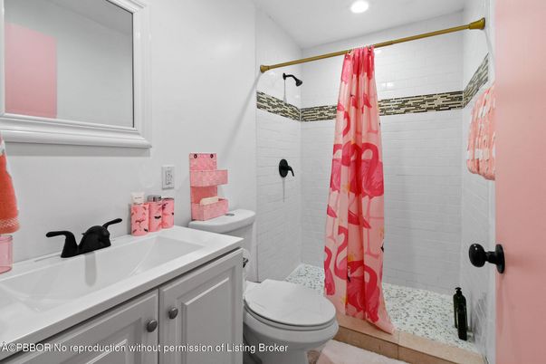 Bathroom, Interior, Recessed Lighting