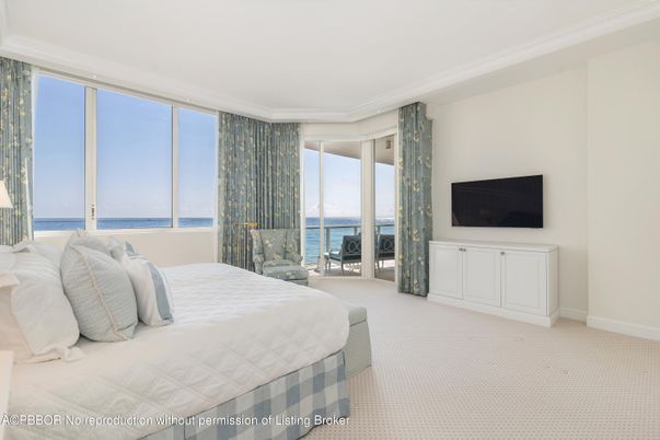 Bedroom, Interior, Water