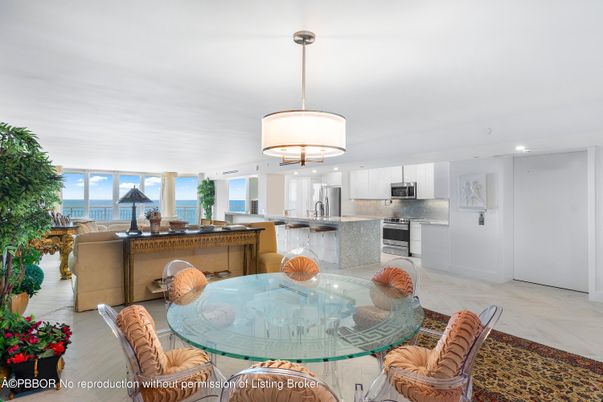 Dining room, Interior, Kitchen, Living room, Pendant Lights, Recessed Lighting, Stainless Steel Appliances, Water