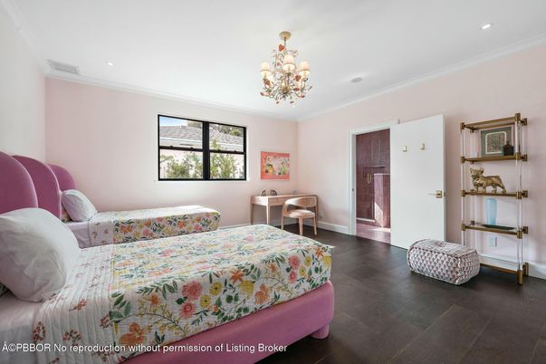 Bedroom, Chandelier, Interior, Recessed Lighting