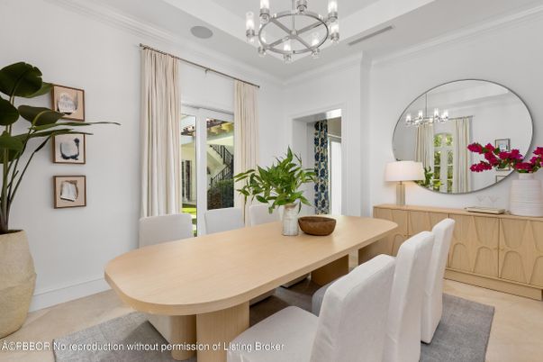 Chandelier, Dining room, Interior
