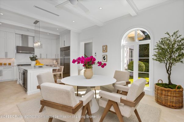Dining room, Interior, Kitchen, Pendant Lights, Recessed Lighting, Stainless Steel Appliances