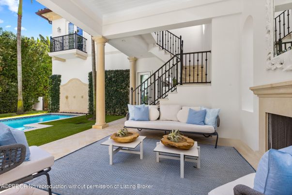 Exterior, Fireplace, Pool