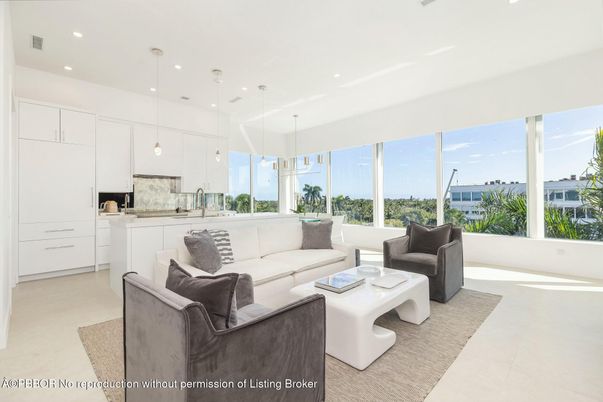 Interior, Kitchen, Living room, Pendant Lights, Recessed Lighting, Water