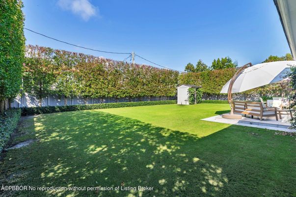 Backyard, Exterior