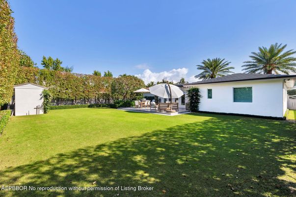 Backyard, Exterior