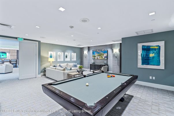 Billiard Table, Game Room, Interior, Living room, Recessed Lighting