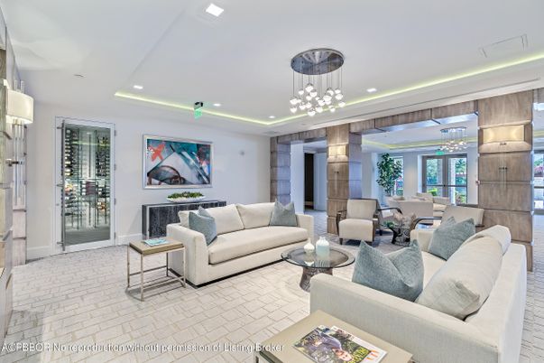 Interior, Living room, Pendant Lights, Recessed Lighting, Wine Storage