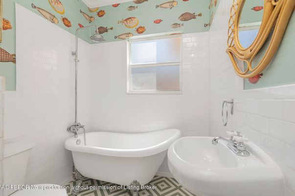 Bathroom, Free Standing Baths, Interior