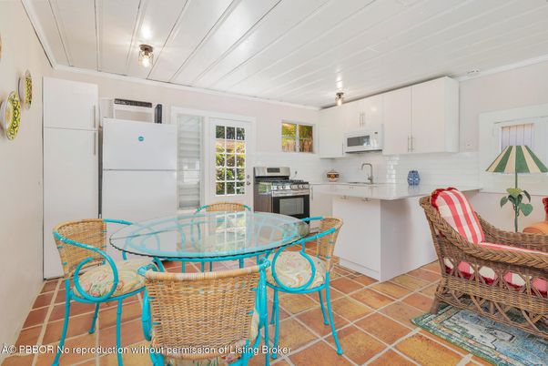Dining room, Interior, Kitchen, Stainless Steel Appliances