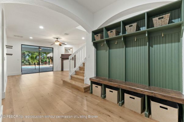 Interior, Recessed Lighting, Wood Texture Flooring