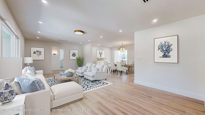 Chandelier, Dining room, Interior, Living room, Recessed Lighting, Wood Texture Flooring