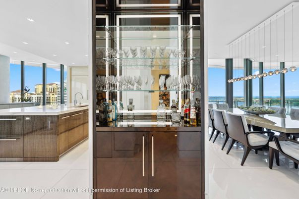 Dining room, Interior, Pendant Lights, Recessed Lighting, Water