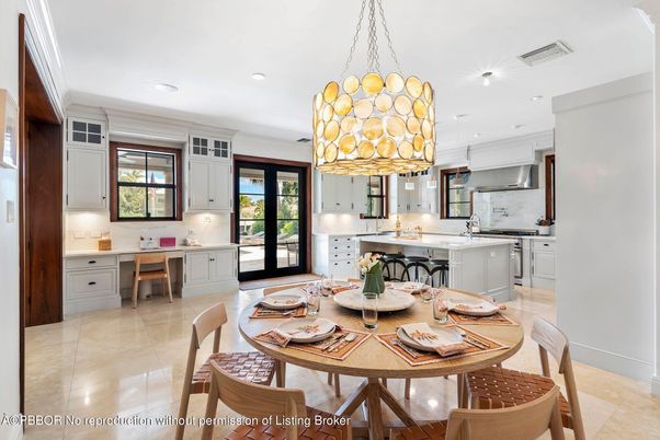 Dining room, Interior, Kitchen, Pendant Lights, Recessed Lighting, Stainless Steel Appliances