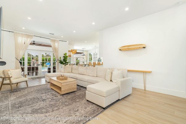 Interior, Living room, Pendant Lights, Recessed Lighting, Wood Texture Flooring
