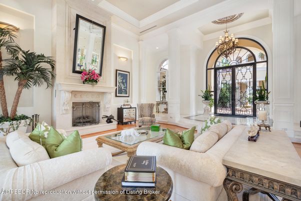 Chandelier, Fireplace, Interior, Living room, Recessed Lighting