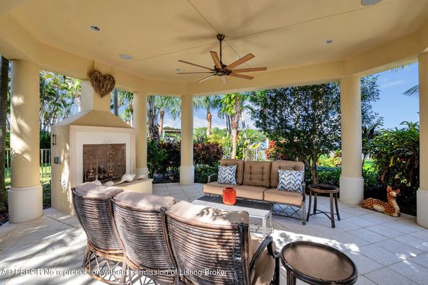 Exterior, Fireplace