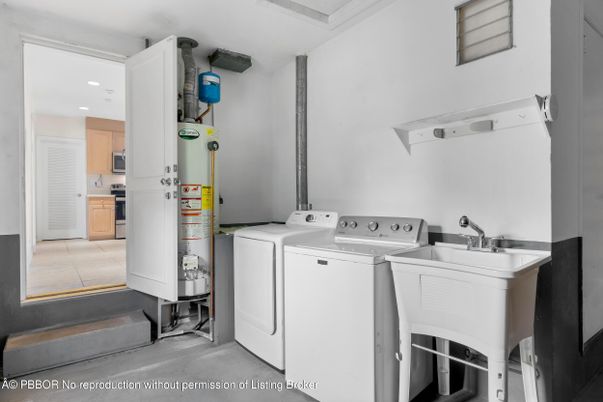 Interior, Recessed Lighting, Washer
